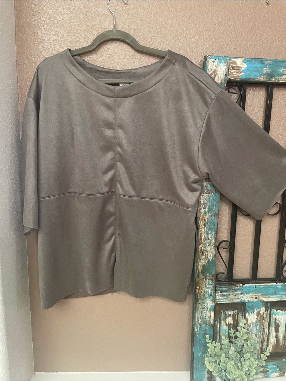 Relaxed Boxy Faux Suede Short-Sleeve Top in Taupe